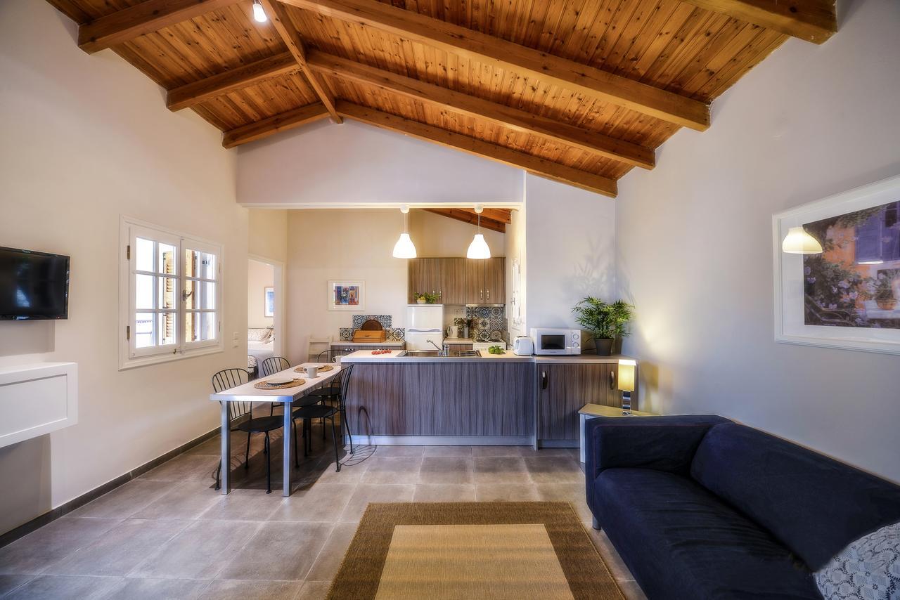 Kipos Villas Гайос Екстериор снимка