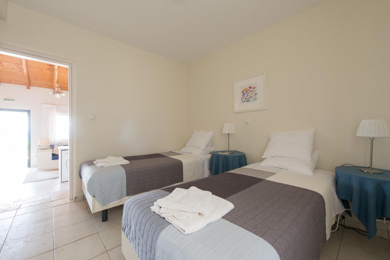 Kipos Villas Гайос Екстериор снимка