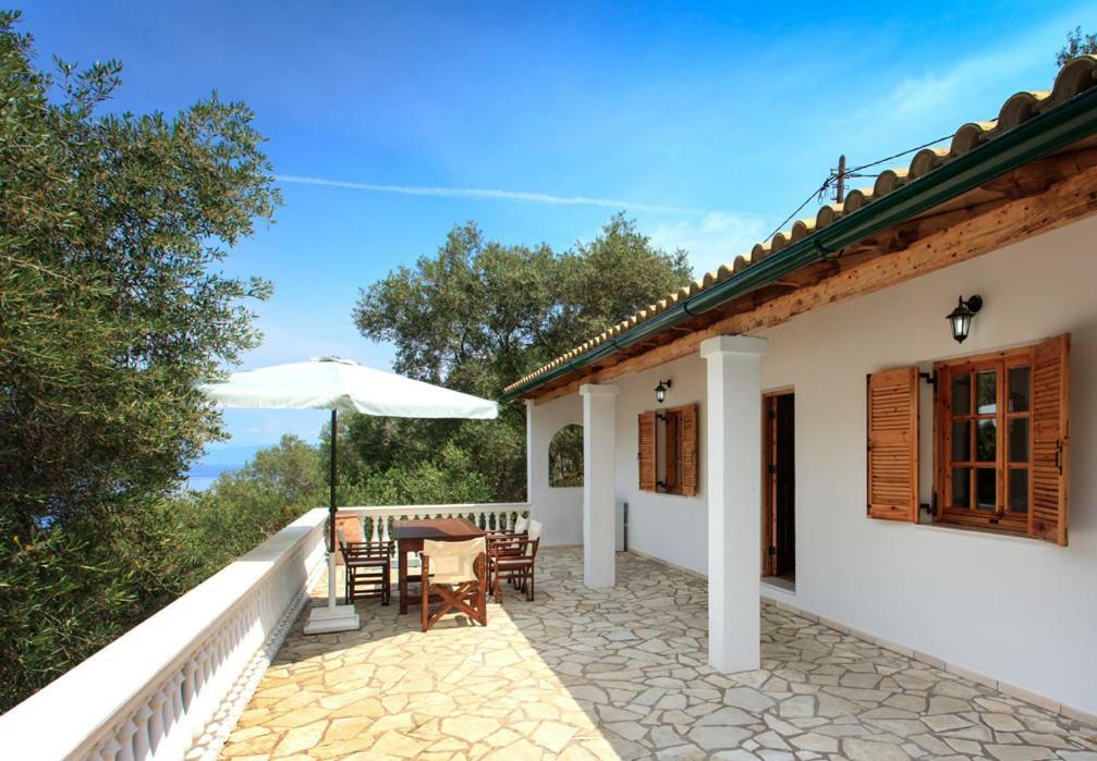 Kipos Villas Гайос Екстериор снимка