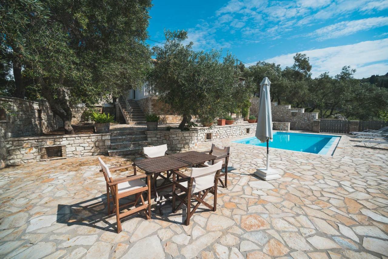 Kipos Villas Гайос Екстериор снимка